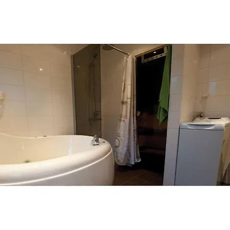 Svinoe Waterfront بيت للعطل