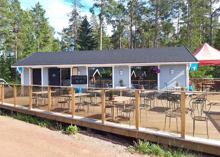 Svinoe Waterfront 度假居 *